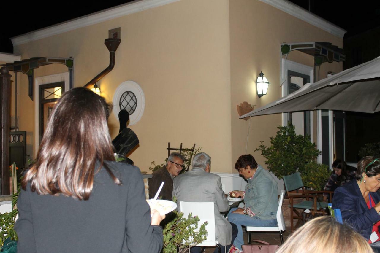 Il Portoncino Bed and Breakfast Napoli Eksteriør billede